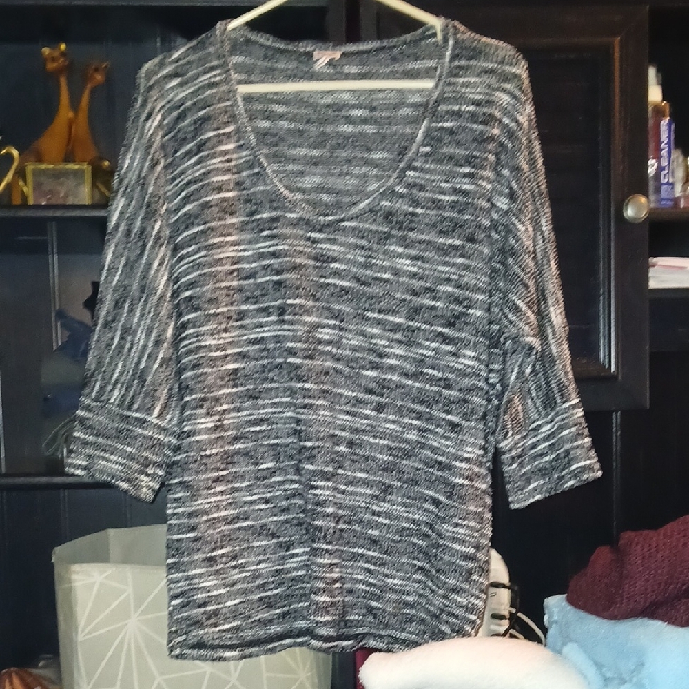Splendid Charcoal and White Long Sleeve Top